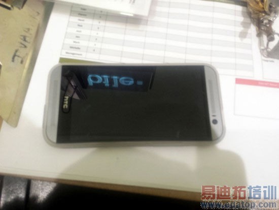 HTC M8Ի