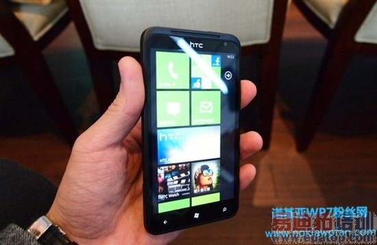 ƴLumia800 HTC WP7ֻTitan½[ͼ]