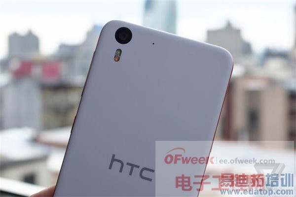 ذ顿HTC Desire EYEܷع⣺ֻǿ