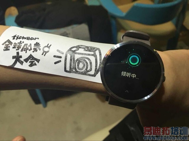 Moto360?ΪҫŰiPhone6 