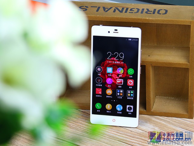 ֻӰǿ! nubia Z9 Maxײ 