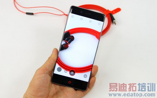 ȫ׿ޱ߿ֻ nubia Z922ͼ